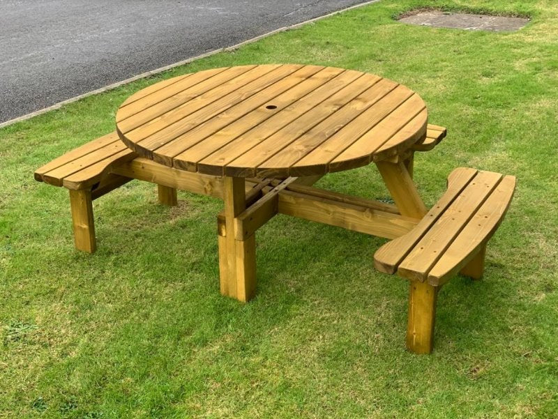 Cascade Round Picnic Table With Wheelchair Access (Draft) Picnic Tables Etimber