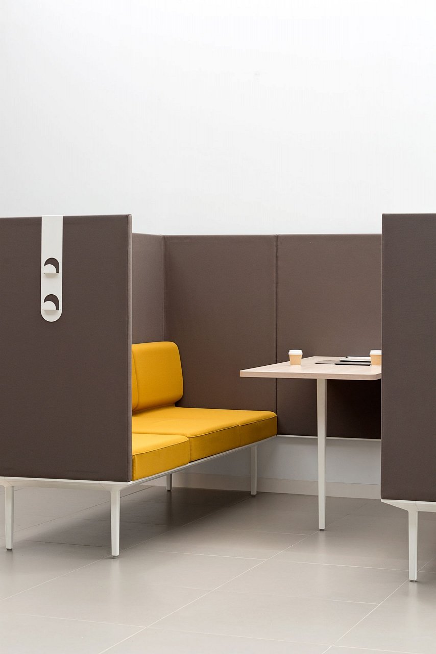 Longo 4 Person Meeting Booth Meeting Booth Actiu