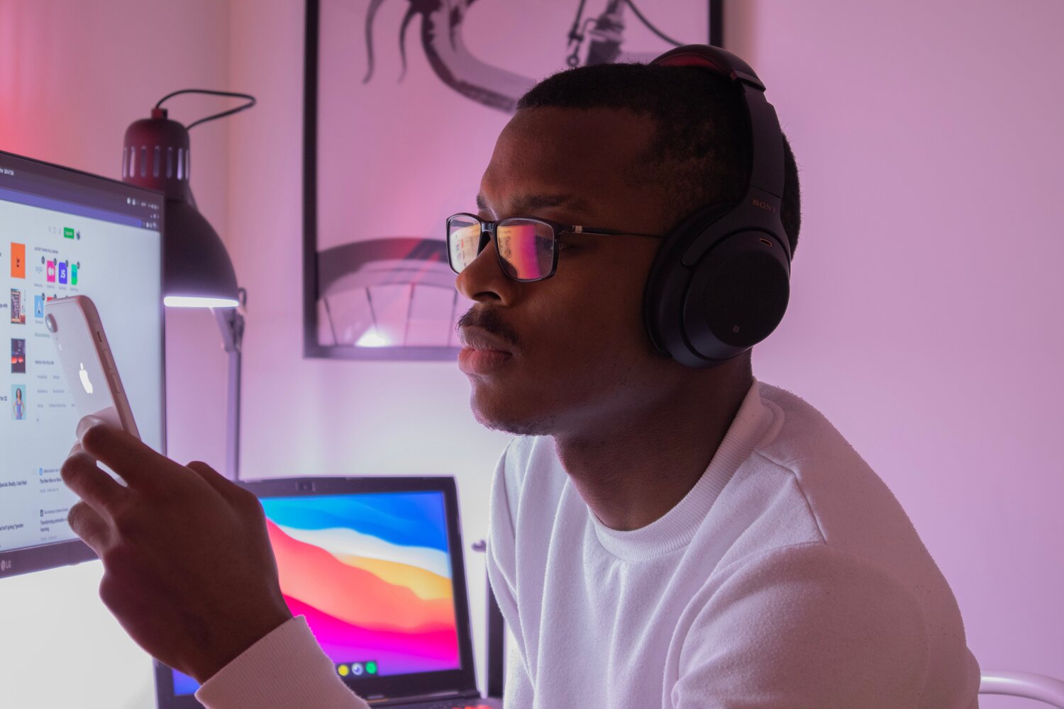 The 10 Biggest Distractions In The Office