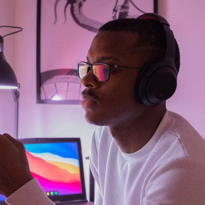 The 10 Biggest Distractions In The Office