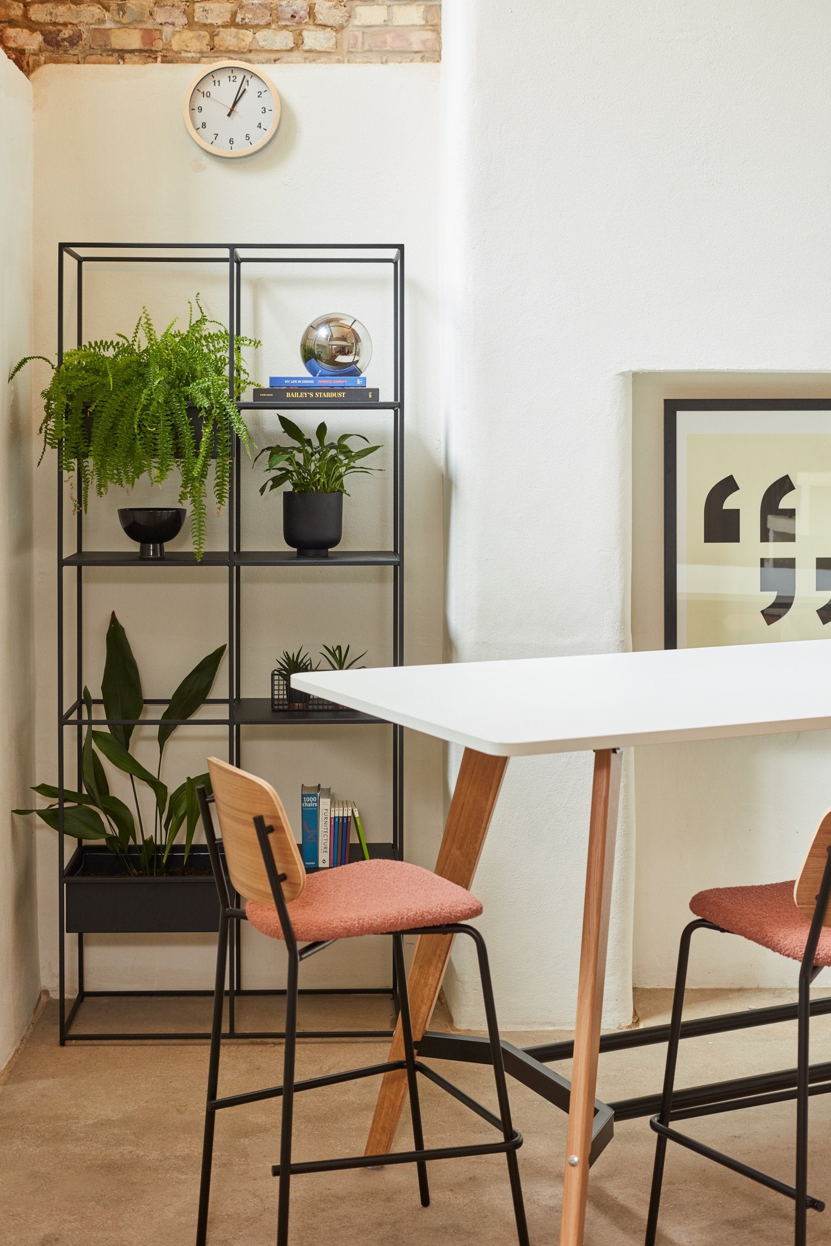 Hub High Meeting Table