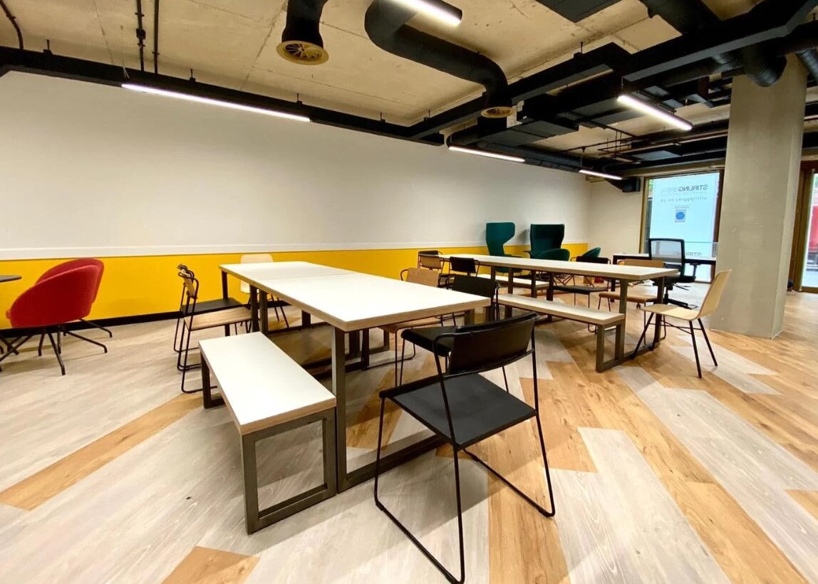 Modular Co-Working Bench Table