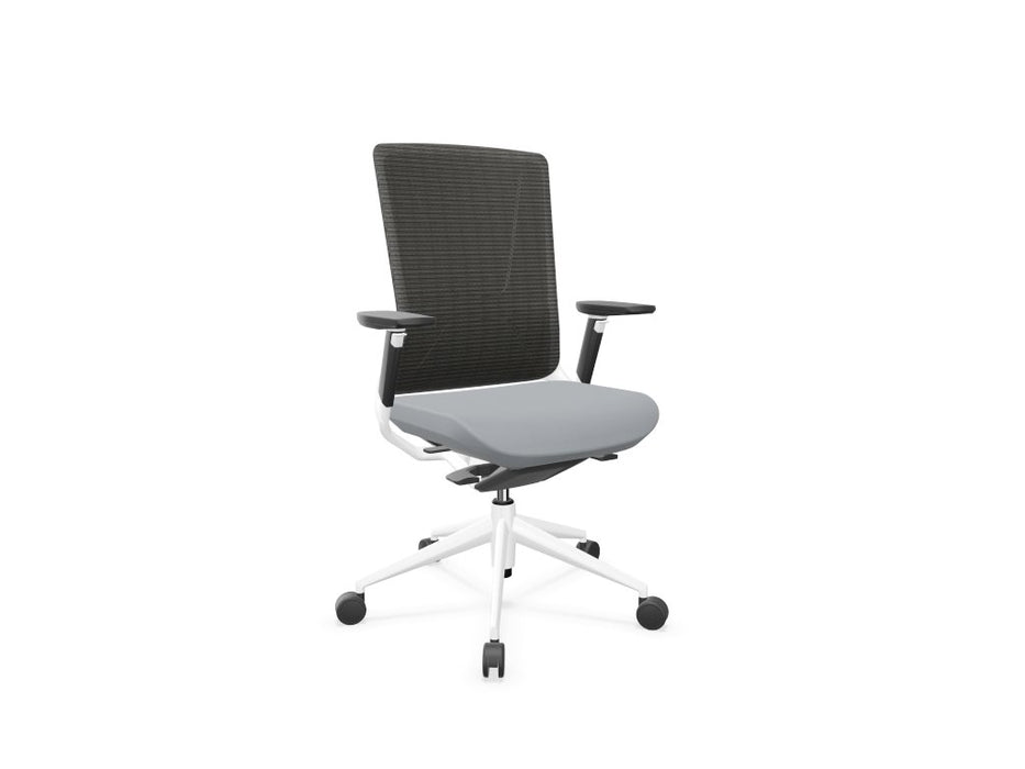 TNK 500 Mesh Back Task Chair Task Chair Actiu Light Grey White 