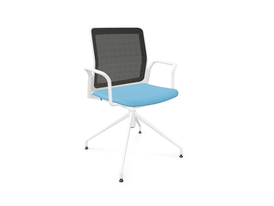 Urban Plus Swivel Base Meeting Chair Meeting chair Actiu Light Blue White 